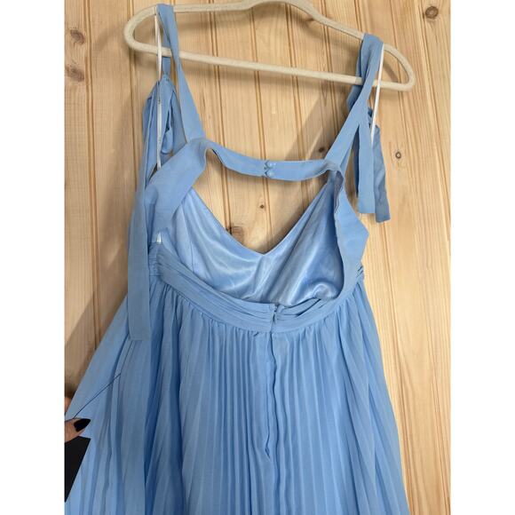 NWT Lulus Celebratory Allure Powder Blue Pleated Backless Maxi Dress Wedding L - Picture 7 of 9
